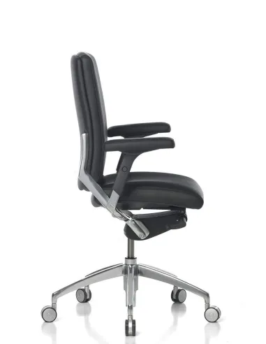 Кресло SITIA BLACK OR WHITE LOW BACK, кожаное, с низкой спинкой