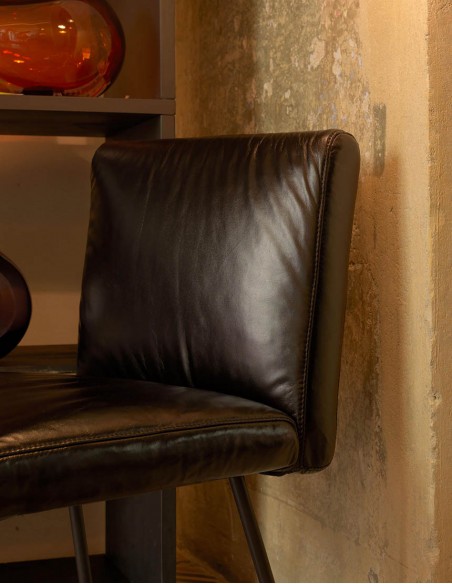 Кресло QUINTI SEDUTE GINEVRA, кожаное, на ножках, для гостей