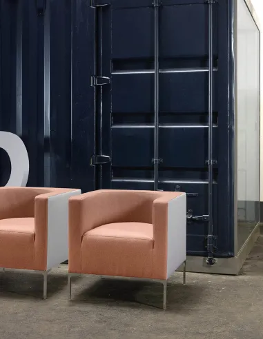 Лаундж кресло QUINTI SEDUTE HUB, тканевое, на ножках