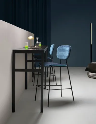 Кресло QUINTI SEDUTE OLGA, на ножках, для посетителей, барное