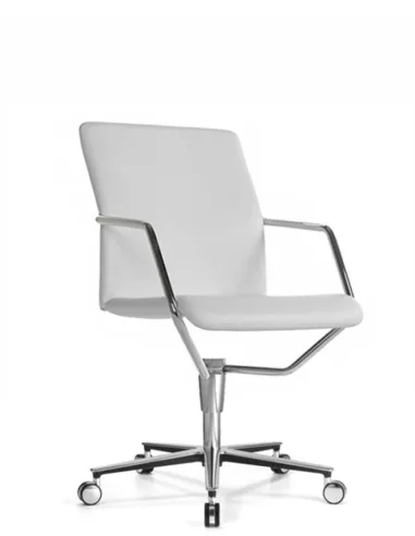 Кресло SITIA TEMPO, белая кожа, конференц, на крестовине с колесами