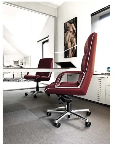 Кресло VAGHI KIRUNA для руководителя, кожаное