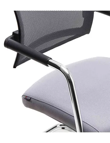 Кресло VAGHI EXPO LIGHT, для посетитетелей, на полозьях