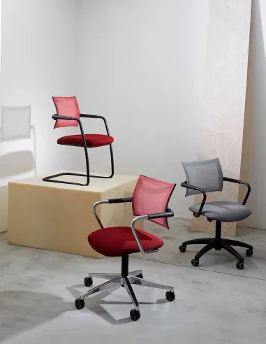 Кресло VAGHI EXPO LIGHT, для посетитетелей, на полозьях