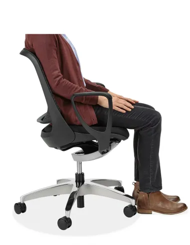 Крісло Okamura Luce Aqua blue - Купити офісне крісло для оператора з підлокітниками. Ціна в Києві, Харкові, Дніпрі, Одесі