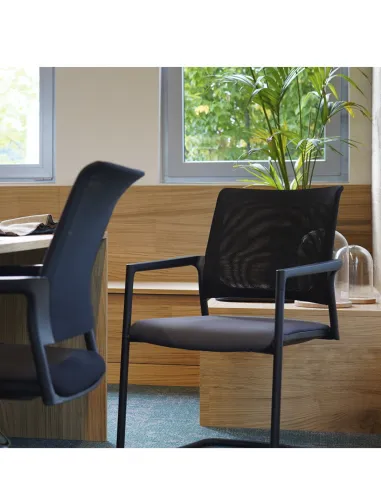 Кресло KLOBER MERA MER46, для посетителей, на полозьях - цена Киев, Днепр, Одесса, Харьков, Львов