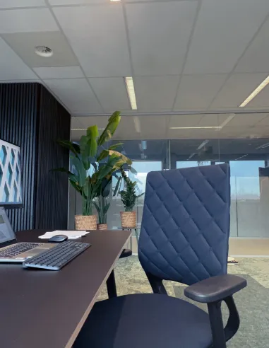 Кресло KLOBER MERA DIAMOND 94 (BLACK), эргономичное, для дома и офиса - цена Киев, Днепр, Одесса, Львов, Харьков