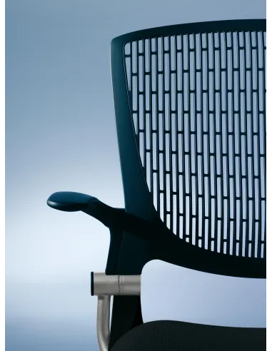 Кресло Okamura Grata - Купить офисное кресло для персонала с подлокотниками. Цена в Киеве, Харькове, Днепропетровске, Одессе, До