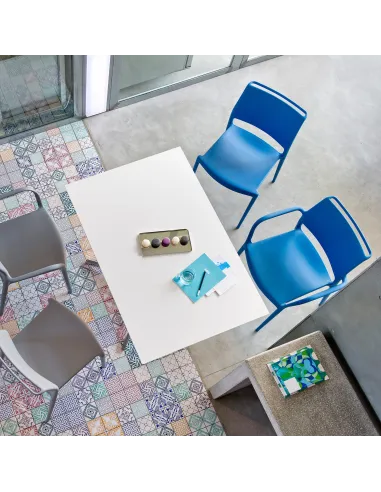 Стул PEDRALI ARA 315 синий, с подлокотниками - купить Киев, Днепр, Одесса, Львов, Харьков