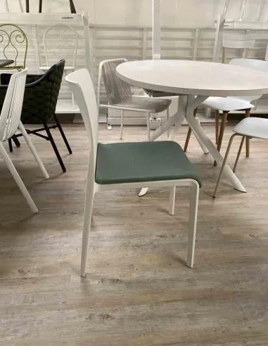 Стул PEDRALI VOLT 671/2 - купить Киев, Днепр, Одесса, Львов, Харьков