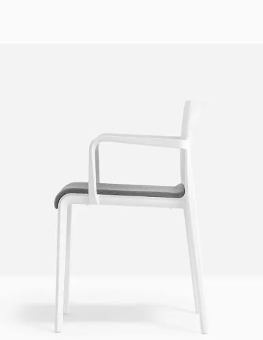 Стул PEDRALI VOLT 676/2 - купить Киев, Днепр, Одесса, Львов, Харьков