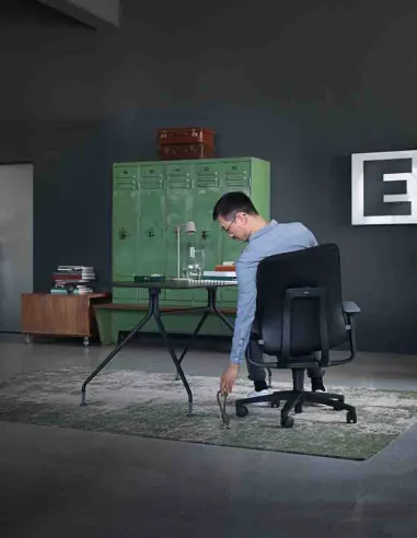 Кресло руководителя WILKHAHN AT 187/9 BLACK, тканевое - купить Киев, Днепр, Одесса, Львов, Харьков