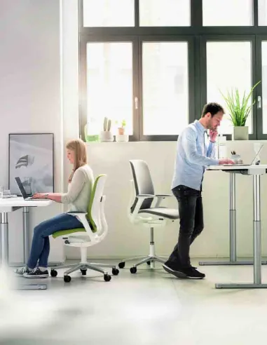 Крісло WILKHAHN AT 187/7 WHITE, тканинне - купити Київ, Дніпро, Одеса, Львів, Харків