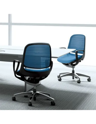 Крісло Okamura Luce Black для оператора з підлокітниками - купити Київ, Дніпро, Одеса, Львів, Харків