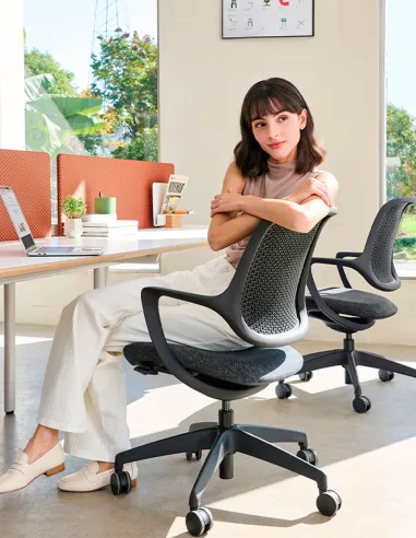 Кресло KRESLALUX NIRO-D01 BLACK, для посетителя- купить Киев, Днепр, Одесса, Львов, Харьков