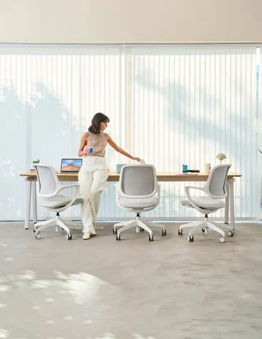 Кресло KRESLALUX NIRO-D02 WHITE, для посетителя - купить Киев, Днепр, Одесса, Львов, Харьков