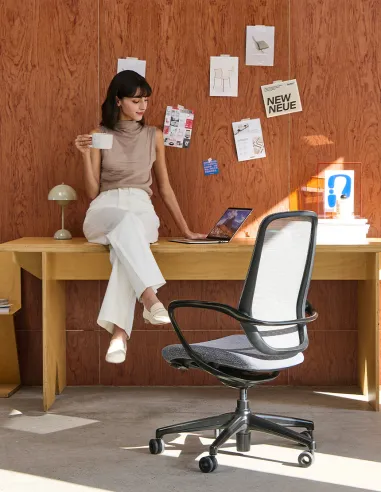 Конференц-кресло KRESLALUX HIME HM02B - купить Киев, Днепр, Одесса, Львов, Харьков