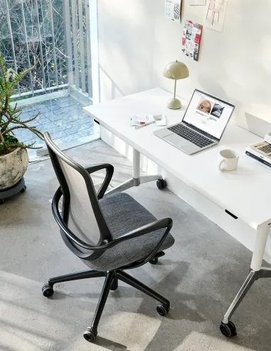 Конференц-кресло KRESLALUX HIME HM02B - купить Киев, Днепр, Одесса, Львов, Харьков