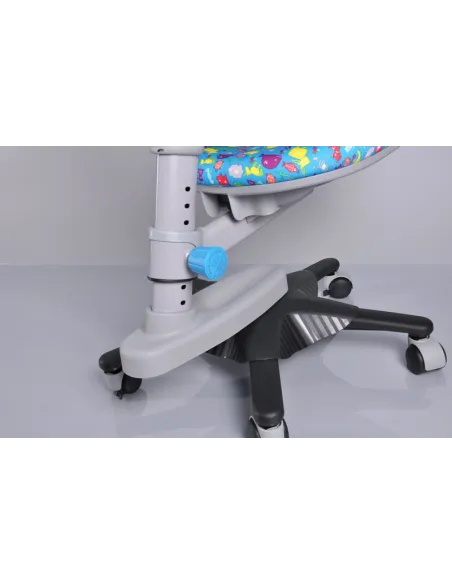 Кресло Mealux Y-818 BN обивка голубая со зверятами