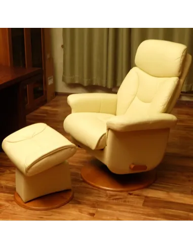 Кресло-реклайнер кожаное с механизмом качания Relax Master