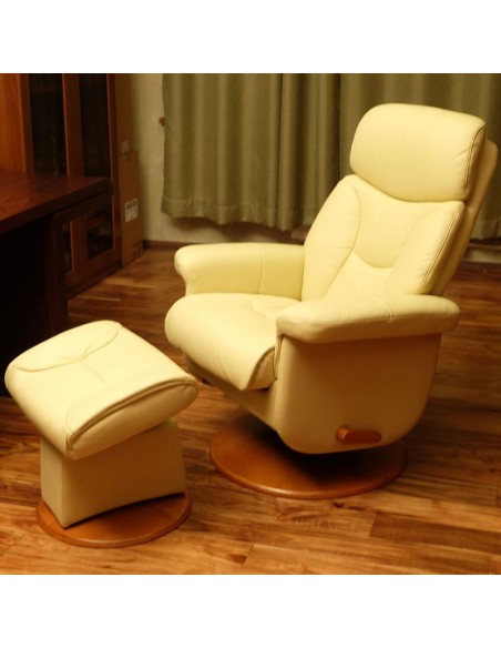 Кресло-реклайнер кожаное с механизмом качания Relax Master