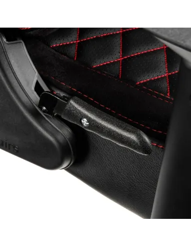 Кресло NOBLECHAIRS EPIC BLACK/RED для геймера