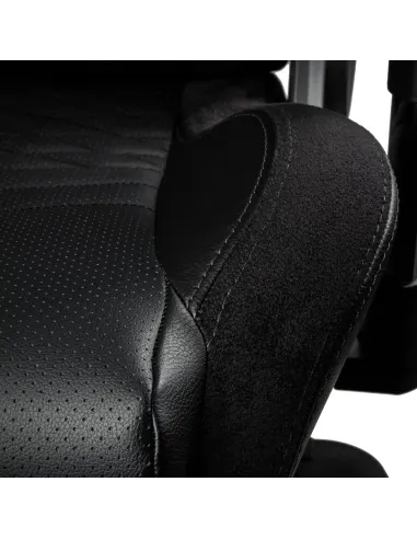 Кресло NOBLECHAIRS EPIC BLACK для геймера