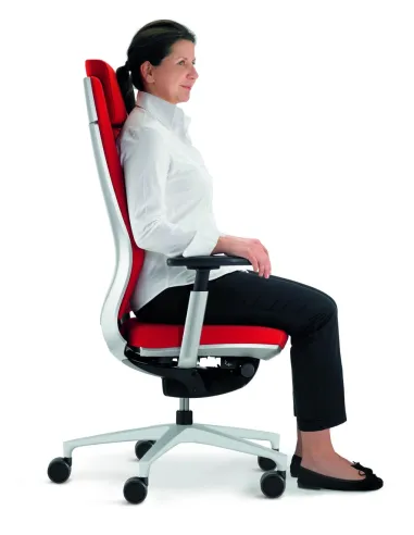 Кресло KLOBER MOTEO для руководителя премиум класса